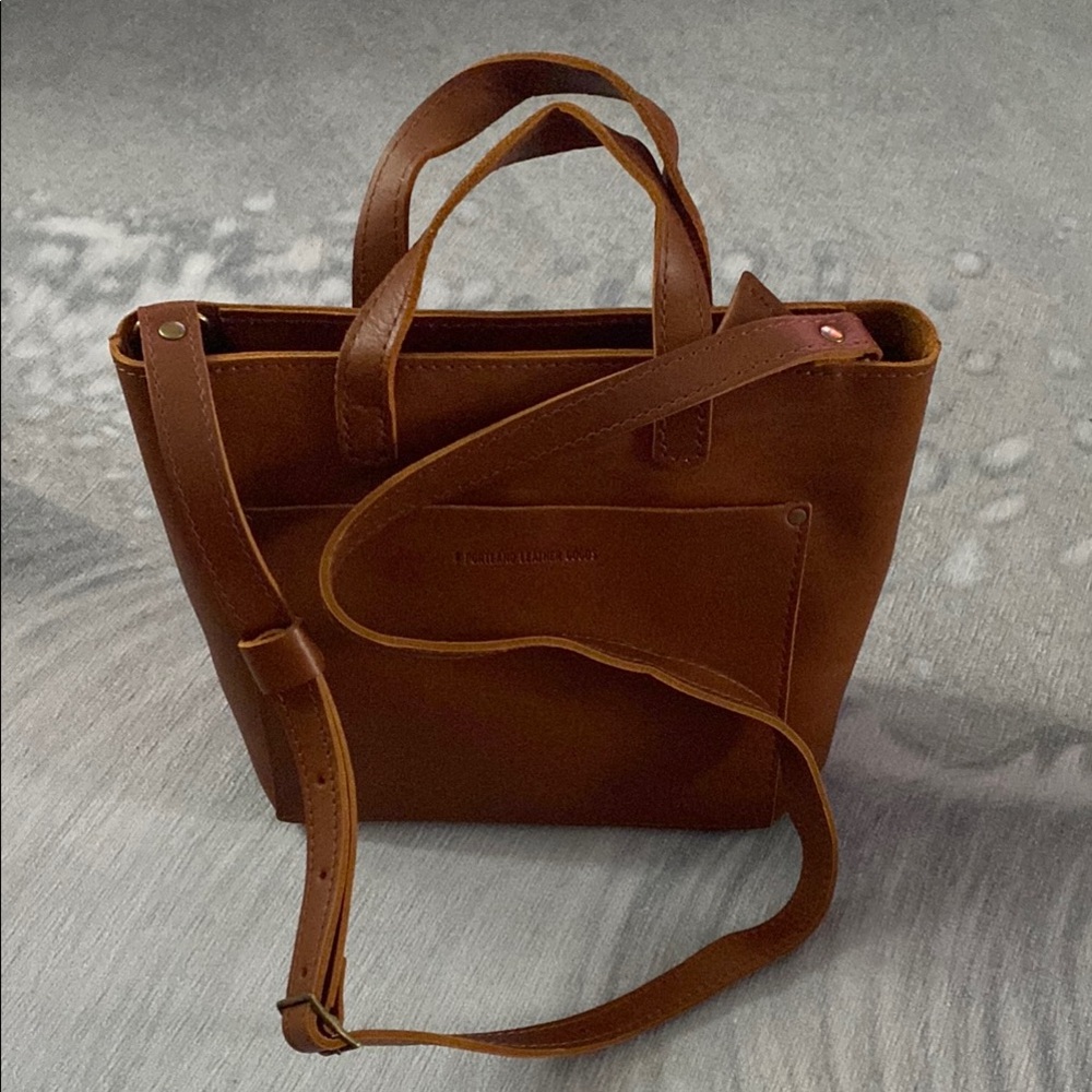 🌟LAST CHANCE🌟Portland Leather Medium Tote Bag